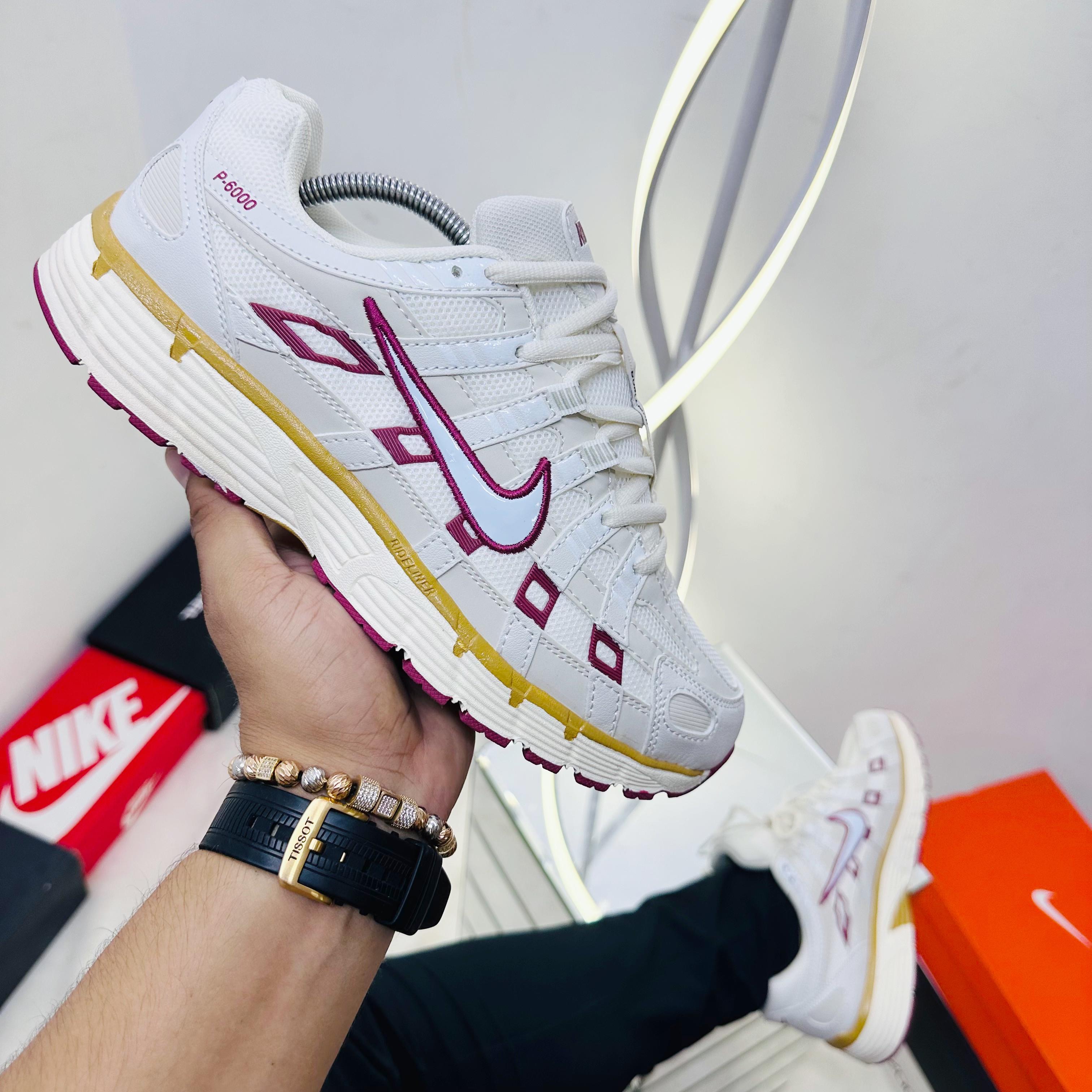 NIKE P-6000