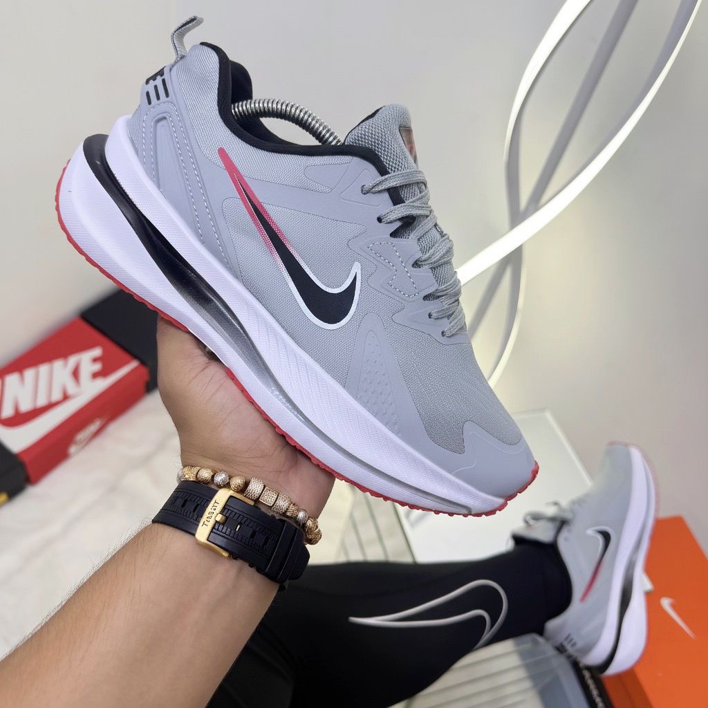 NIKE PEGASUS
